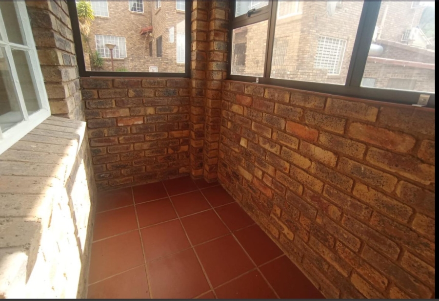 2 Bedroom Property for Sale in Ridgeway Gauteng