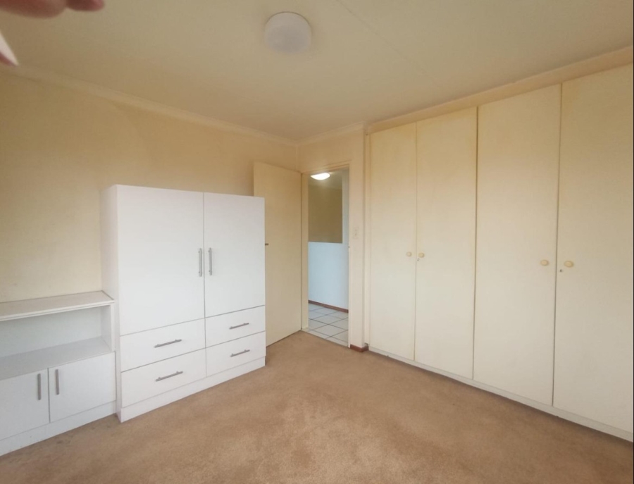 2 Bedroom Property for Sale in Ridgeway Gauteng