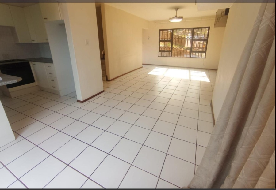 2 Bedroom Property for Sale in Ridgeway Gauteng