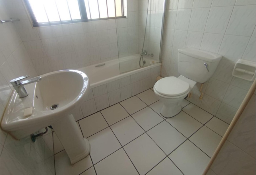 2 Bedroom Property for Sale in Ridgeway Gauteng