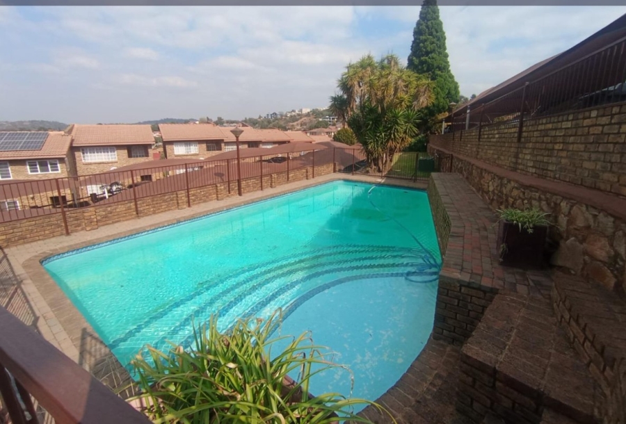2 Bedroom Property for Sale in Ridgeway Gauteng