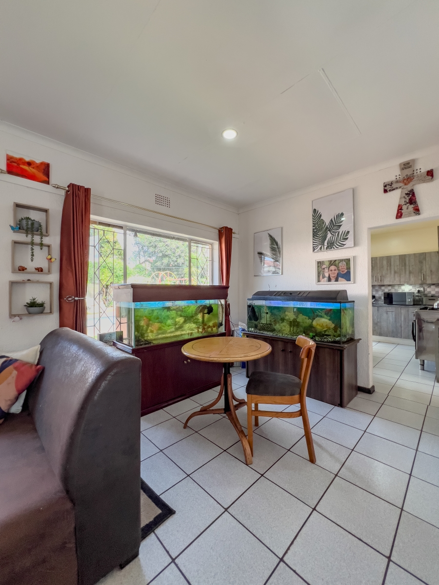 3 Bedroom Property for Sale in Birchleigh North Gauteng