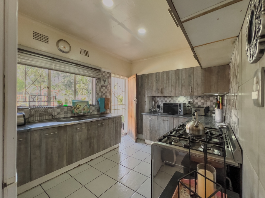 3 Bedroom Property for Sale in Birchleigh North Gauteng