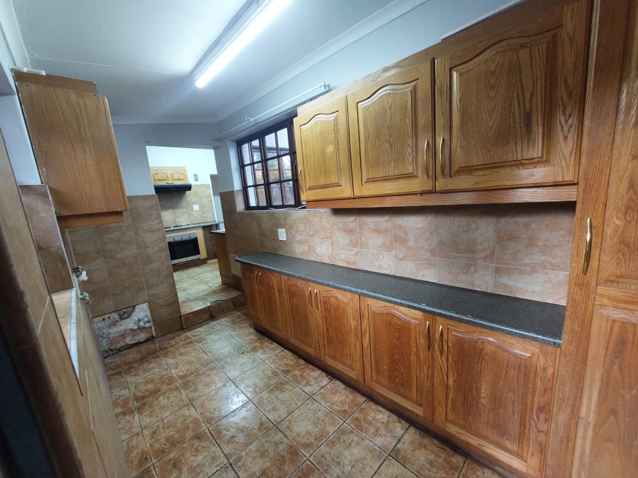 5 Bedroom Property for Sale in Magalieskruin Gauteng