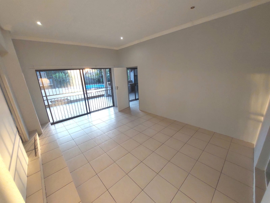 5 Bedroom Property for Sale in Magalieskruin Gauteng