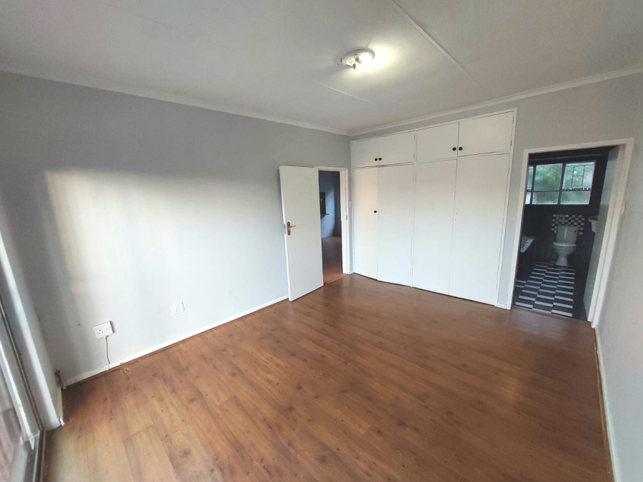 5 Bedroom Property for Sale in Magalieskruin Gauteng