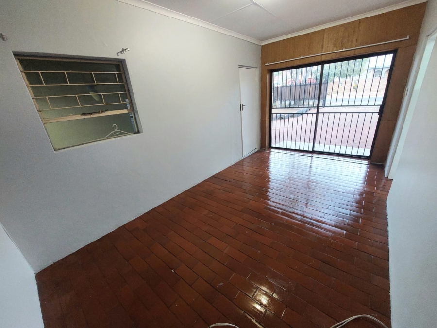 5 Bedroom Property for Sale in Magalieskruin Gauteng