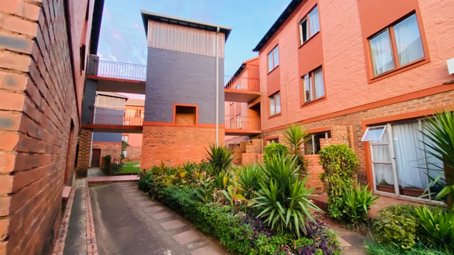 2 Bedroom Property for Sale in Riviera Gauteng