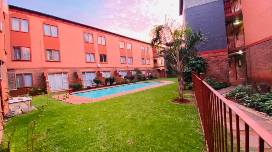 2 Bedroom Property for Sale in Riviera Gauteng