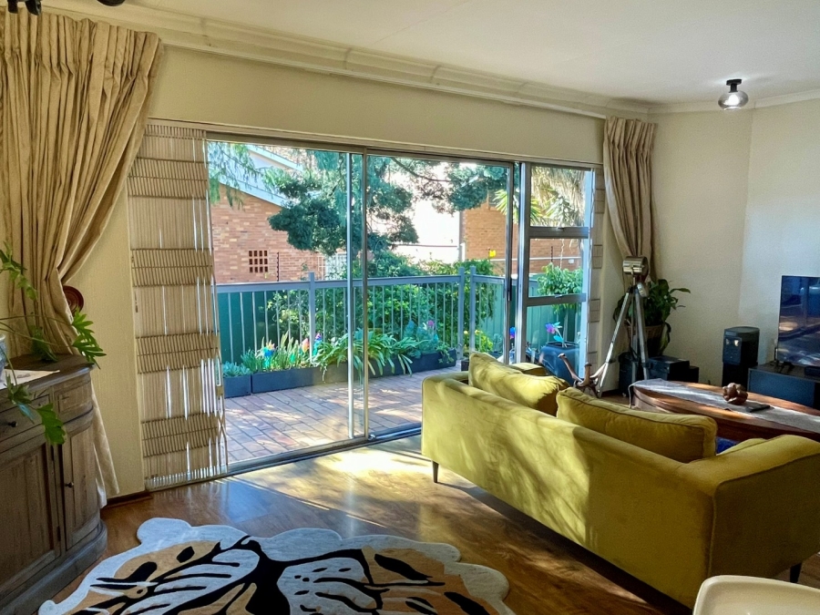 2 Bedroom Property for Sale in Bryanston Gauteng