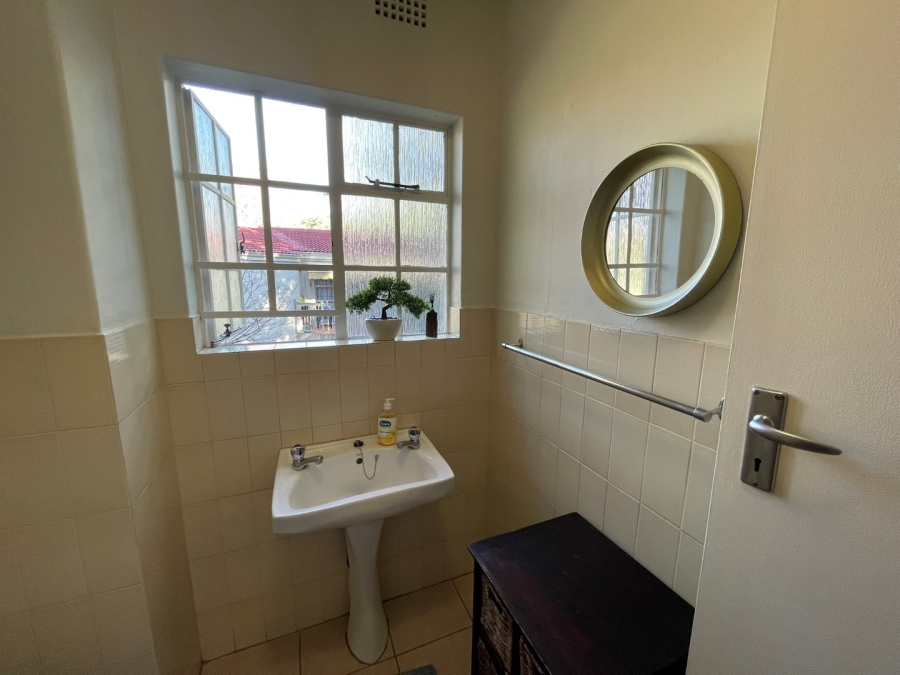 2 Bedroom Property for Sale in Bryanston Gauteng