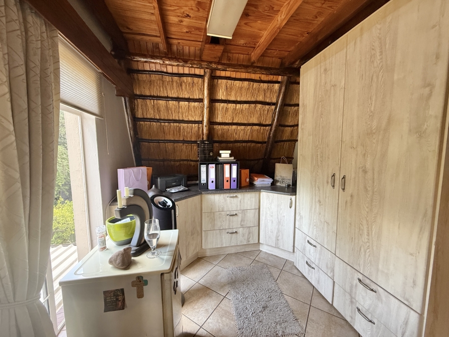 9 Bedroom Property for Sale in Poortview Gauteng