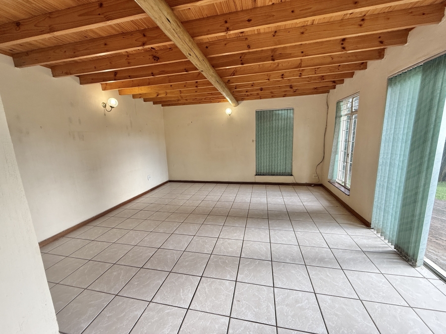 9 Bedroom Property for Sale in Poortview Gauteng