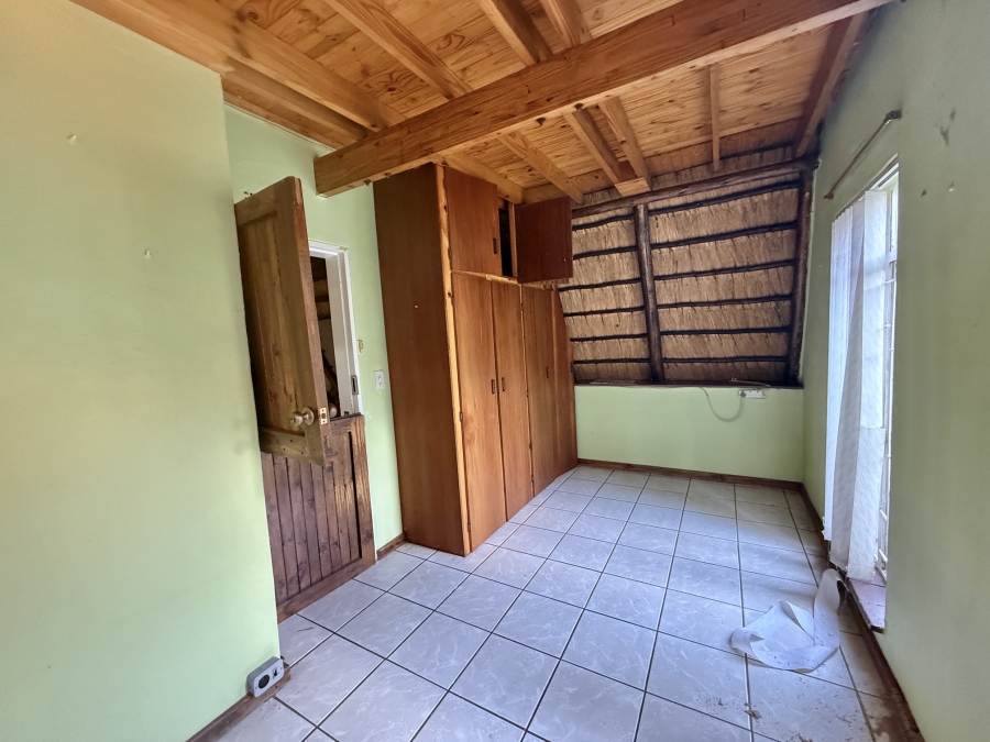 9 Bedroom Property for Sale in Poortview Gauteng