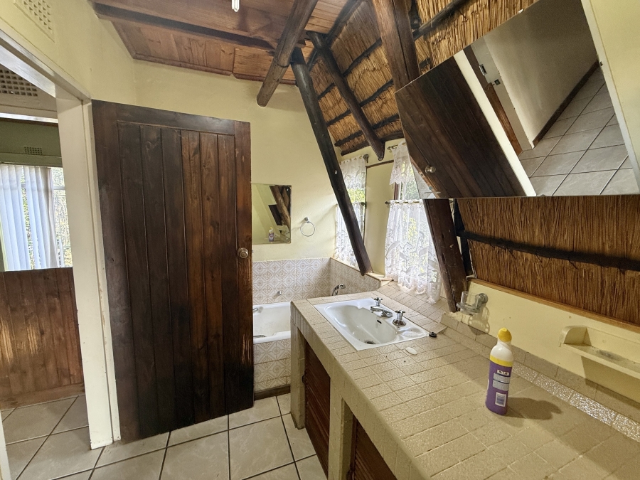 9 Bedroom Property for Sale in Poortview Gauteng