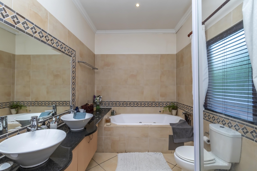 To Let 3 Bedroom Property for Rent in Morningside Gauteng