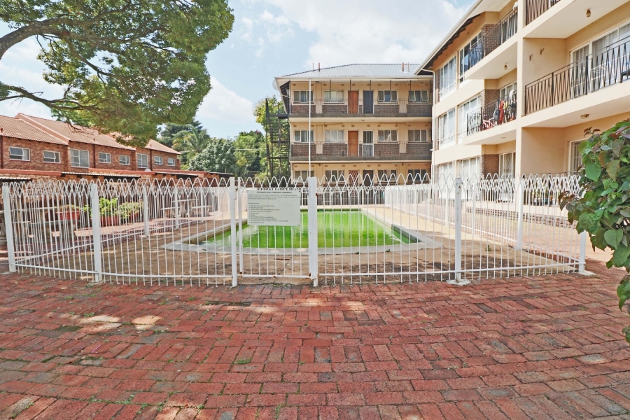 1 Bedroom Property for Sale in Ferndale Gauteng