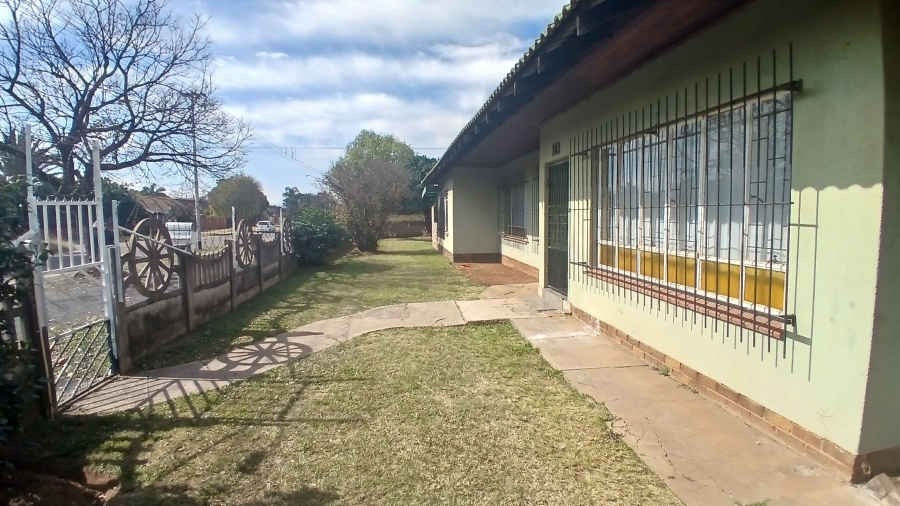 4 Bedroom Property for Sale in East Lynne Gauteng