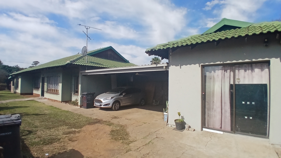 4 Bedroom Property for Sale in East Lynne Gauteng