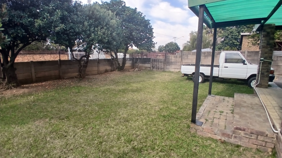 4 Bedroom Property for Sale in East Lynne Gauteng