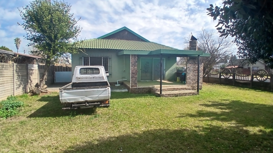 4 Bedroom Property for Sale in East Lynne Gauteng
