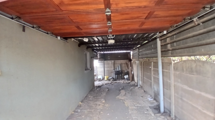 4 Bedroom Property for Sale in East Lynne Gauteng
