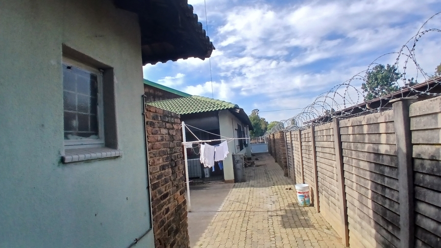 4 Bedroom Property for Sale in East Lynne Gauteng