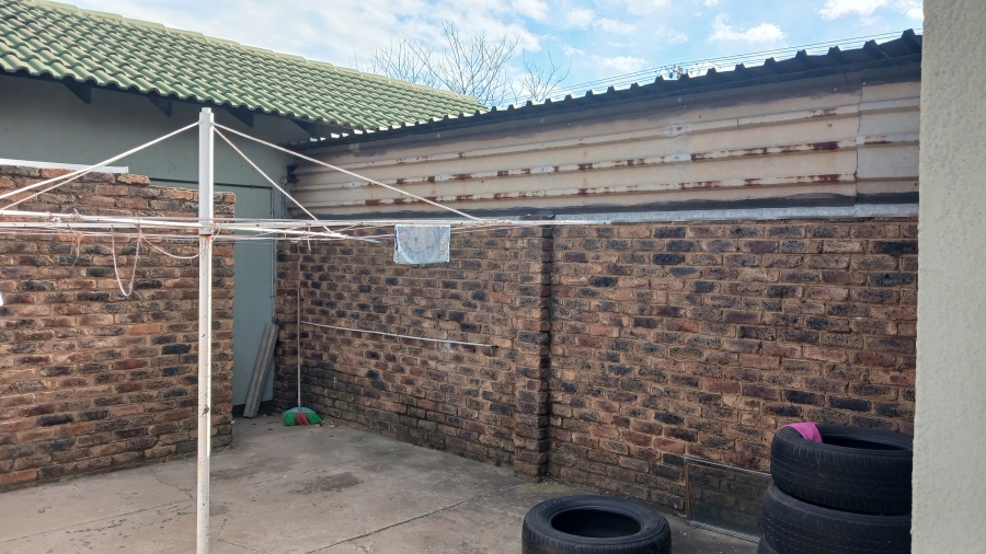 4 Bedroom Property for Sale in East Lynne Gauteng