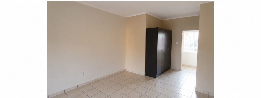 To Let 2 Bedroom Property for Rent in Helderkruin Gauteng