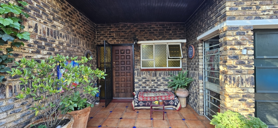 4 Bedroom Property for Sale in Three Rivers Gauteng