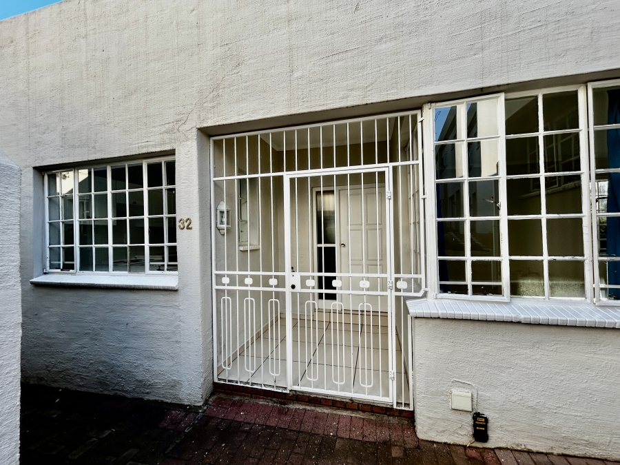 2 Bedroom Property for Sale in Rivonia Gauteng