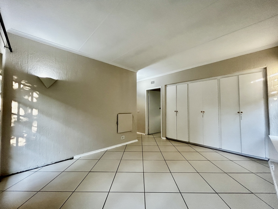 2 Bedroom Property for Sale in Rivonia Gauteng