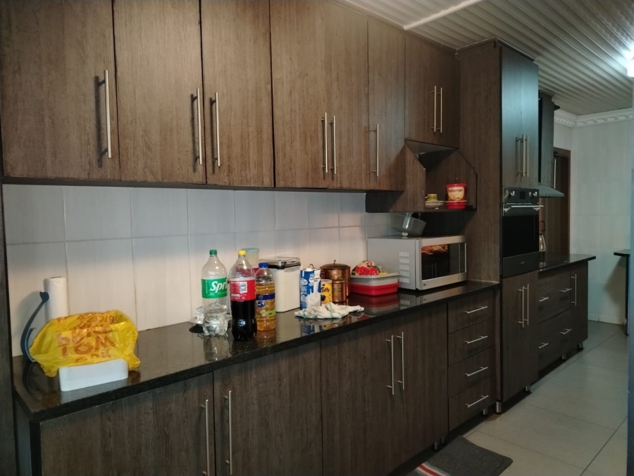 4 Bedroom Property for Sale in Dersley Gauteng
