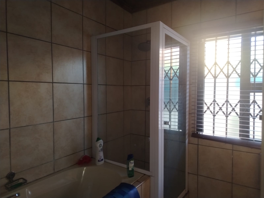 4 Bedroom Property for Sale in Dersley Gauteng
