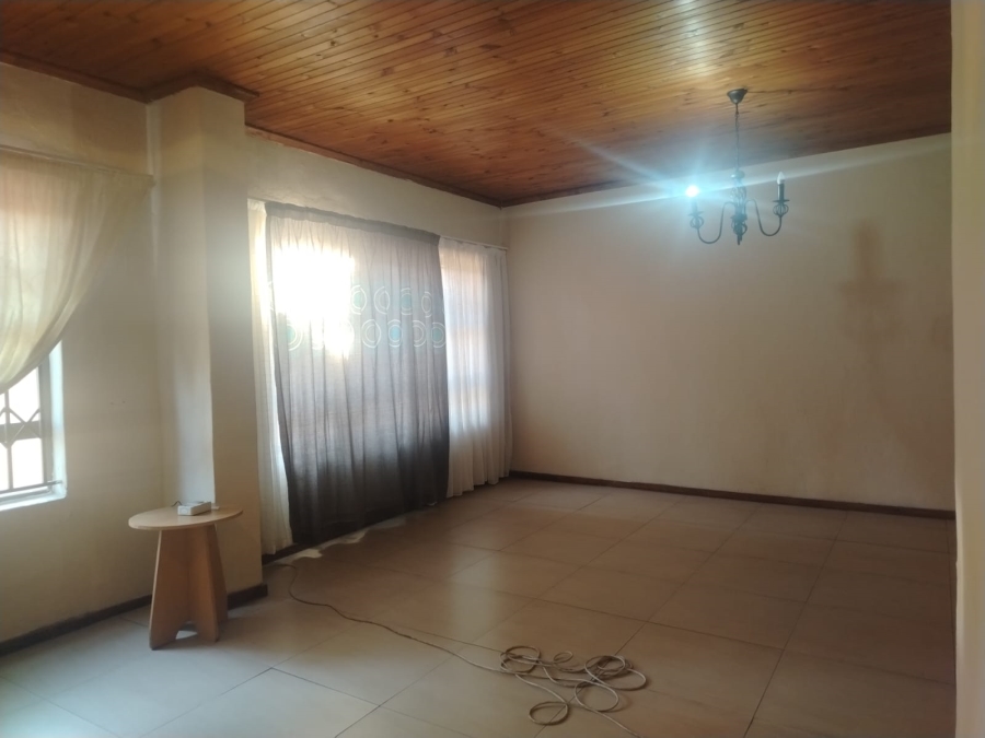 4 Bedroom Property for Sale in Dersley Gauteng