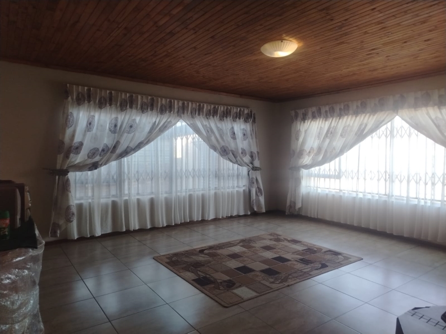 4 Bedroom Property for Sale in Dersley Gauteng