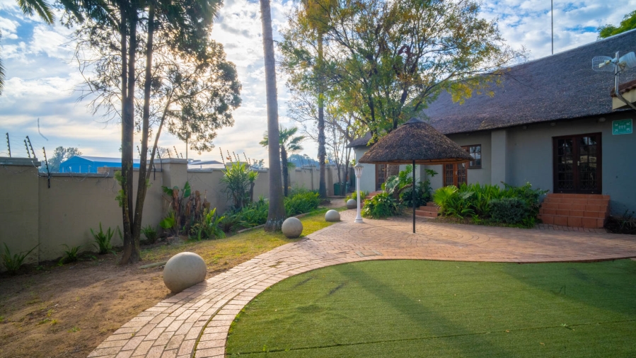 To Let Commercial Property for Rent in Johannesburg North Gauteng