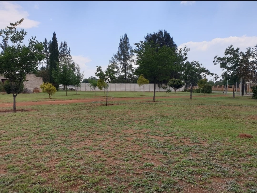 3 Bedroom Property for Sale in Van Der Merwes Kroon Gauteng