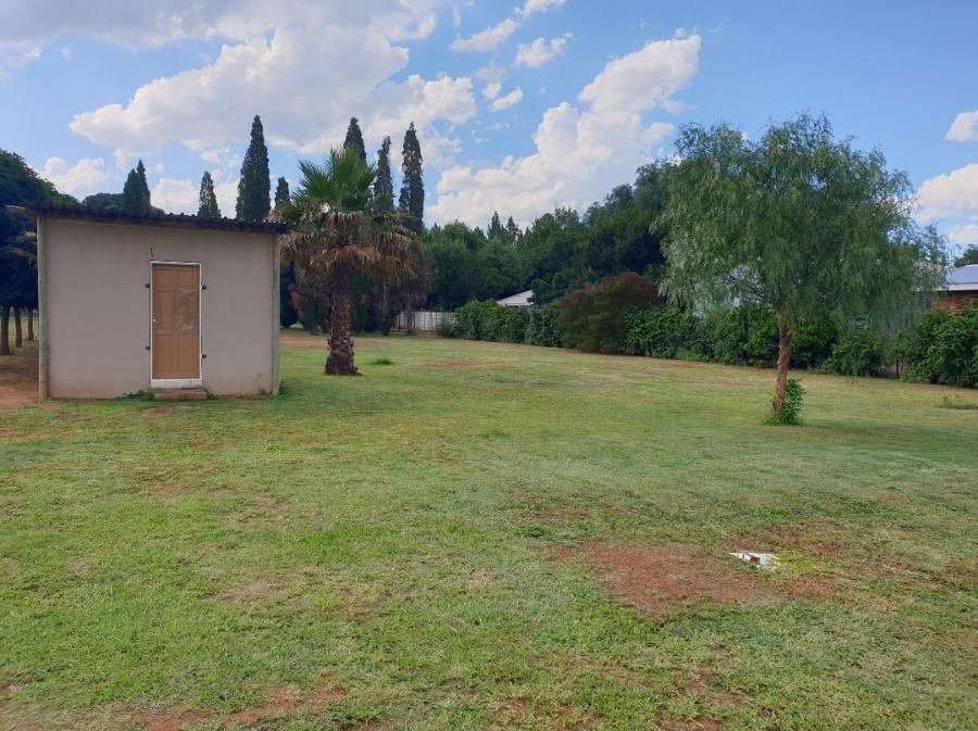 3 Bedroom Property for Sale in Van Der Merwes Kroon Gauteng