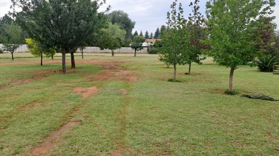 3 Bedroom Property for Sale in Van Der Merwes Kroon Gauteng