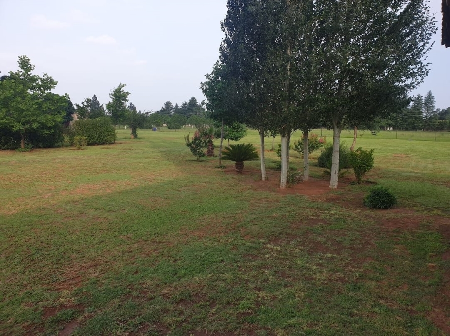 3 Bedroom Property for Sale in Van Der Merwes Kroon Gauteng