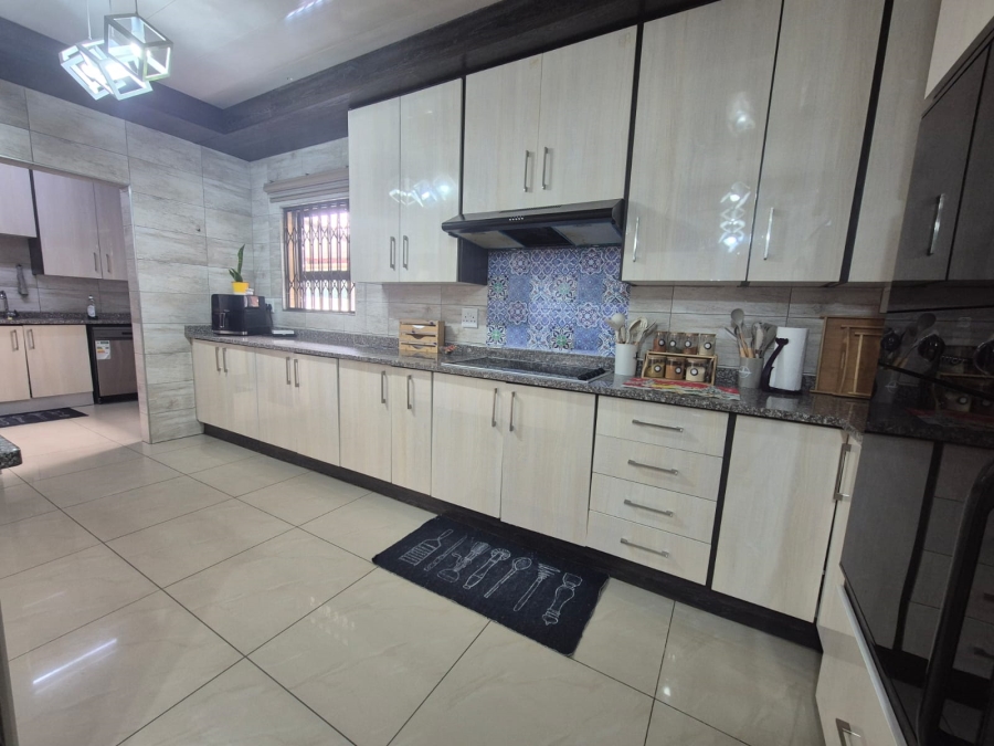 4 Bedroom Property for Sale in Waldrift Gauteng
