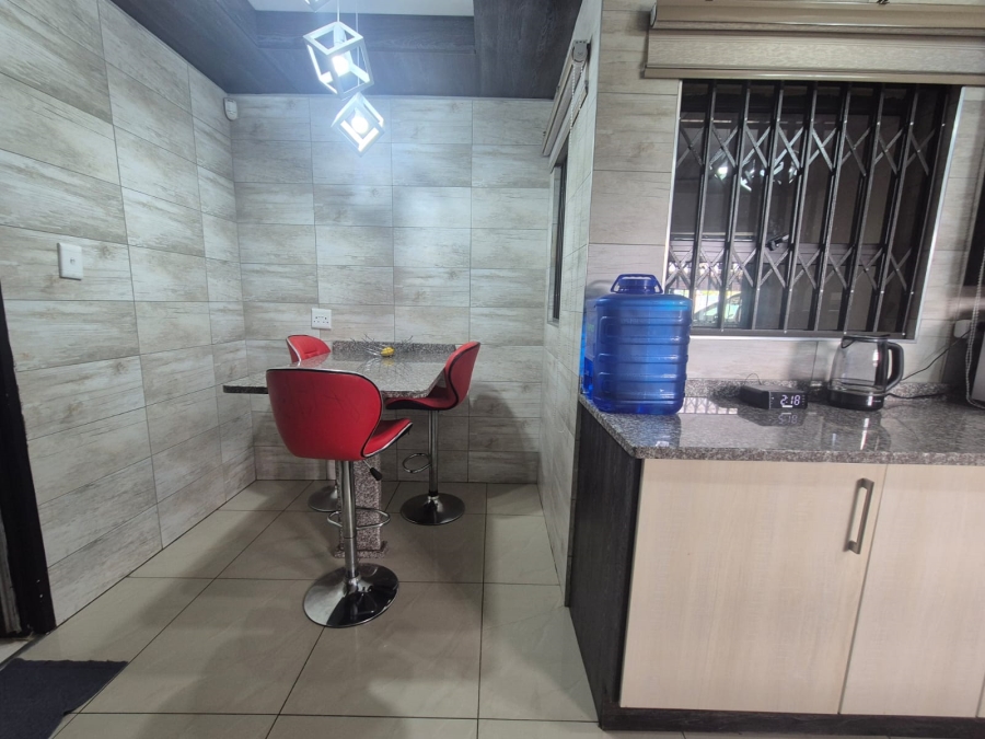 4 Bedroom Property for Sale in Waldrift Gauteng