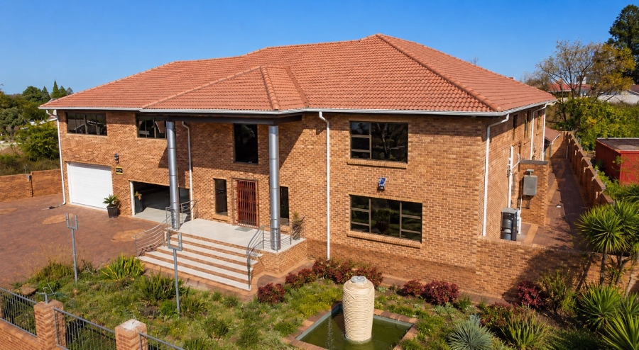 6 Bedroom Property for Sale in Vaal Marina Gauteng