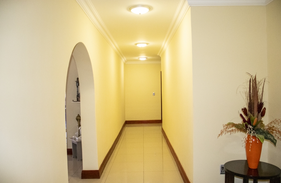 6 Bedroom Property for Sale in Vaal Marina Gauteng