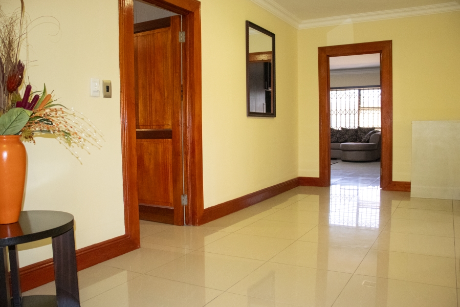 6 Bedroom Property for Sale in Vaal Marina Gauteng