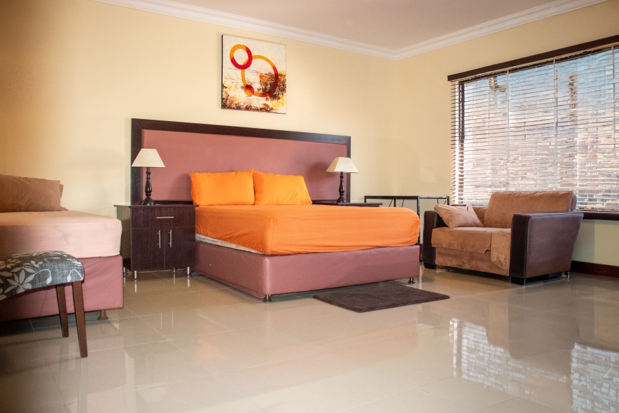 6 Bedroom Property for Sale in Vaal Marina Gauteng