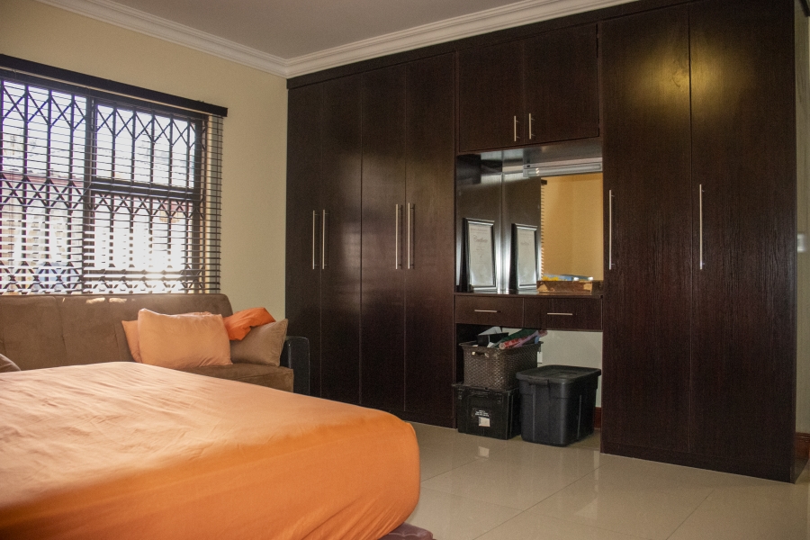 6 Bedroom Property for Sale in Vaal Marina Gauteng