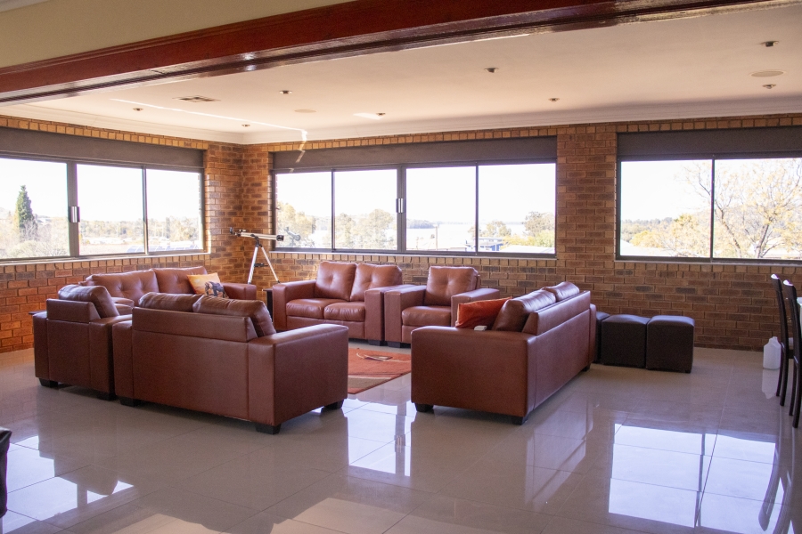 6 Bedroom Property for Sale in Vaal Marina Gauteng