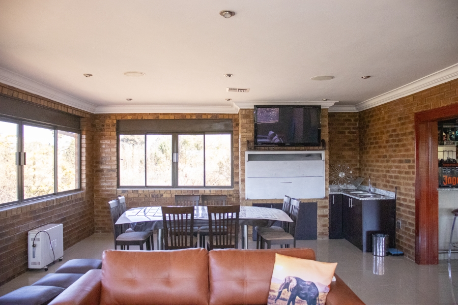6 Bedroom Property for Sale in Vaal Marina Gauteng